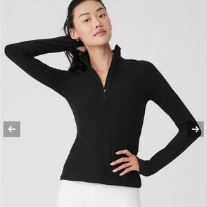 Alo Yoga 1/2 zip size S